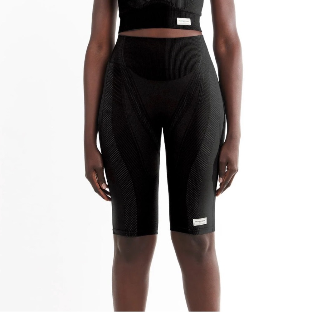 NWT / The Giving Movement / Tonal Long SMLS100© Biker Shorts / Size Large